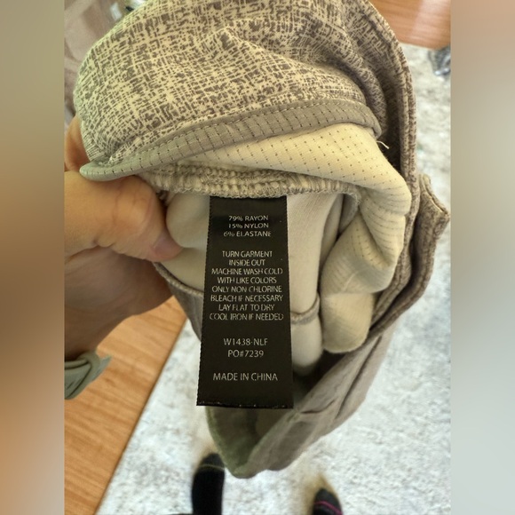 BETABRAND cropped gray pants - Picture 3 of 3